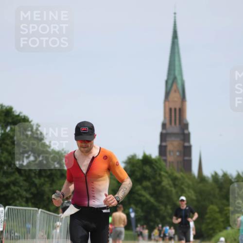 22.06.2025 - Viking Triathlon H.Heesch http://msf.ph/oto/8102571 22.06.2025 13:20:24 Laufen 33, 110 meine-sportfotos.de