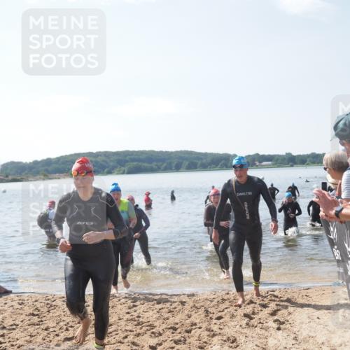 22.06.2025 - Viking Triathlon MichiJ http://msf.ph/oto/8102578 22.06.2025 10:46:06 Schwimmen 121, 144, 217, 342, 372, 468, 525, 615, 621, 633, 647 meine-sportfotos.de