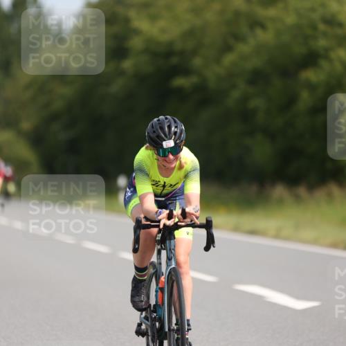 22.06.2025 - Viking Triathlon Yannick Fuchs http://msf.ph/oto/8102581 22.06.2025 11:26:30 Radfahren 61, 236, 659 meine-sportfotos.de