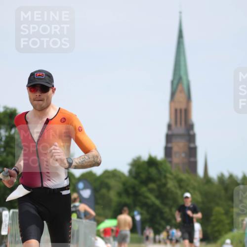 22.06.2025 - Viking Triathlon H.Heesch http://msf.ph/oto/8102593 22.06.2025 13:20:25 Laufen 33, 110, 427 meine-sportfotos.de