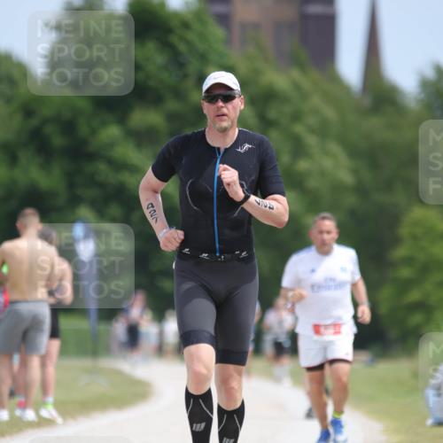 22.06.2025 - Viking Triathlon H.Heesch http://msf.ph/oto/8102604 22.06.2025 13:20:28 Laufen 33, 427, 638 meine-sportfotos.de