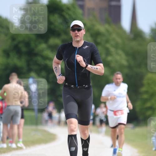 22.06.2025 - Viking Triathlon H.Heesch http://msf.ph/oto/8102608 22.06.2025 13:20:28 Laufen 33, 427, 638 meine-sportfotos.de