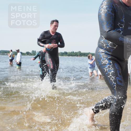 22.06.2025 - Viking Triathlon KatJ http://msf.ph/oto/8102627 22.06.2025 10:34:18 Schwimmen 46, 70, 294, 297, 306, 430, 486, 520, 527, 618, 635 meine-sportfotos.de
