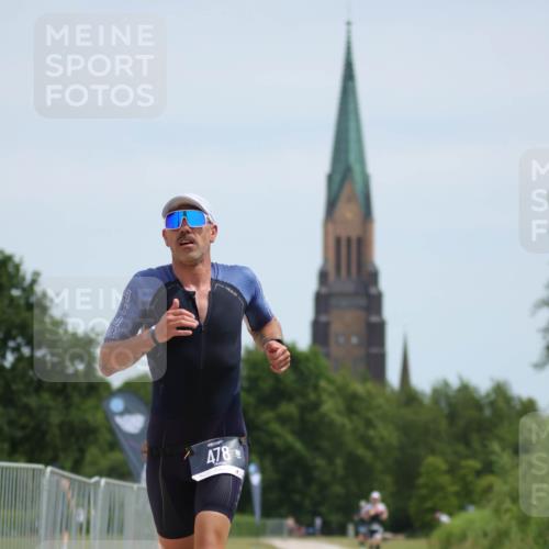 22.06.2025 - Viking Triathlon H.Heesch http://msf.ph/oto/8102636 22.06.2025 12:57:32 Laufen 478 meine-sportfotos.de