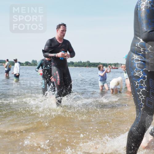22.06.2025 - Viking Triathlon KatJ http://msf.ph/oto/8102643 22.06.2025 10:34:18 Schwimmen 46, 70, 294, 297, 306, 430, 486, 520, 527, 618, 635 meine-sportfotos.de