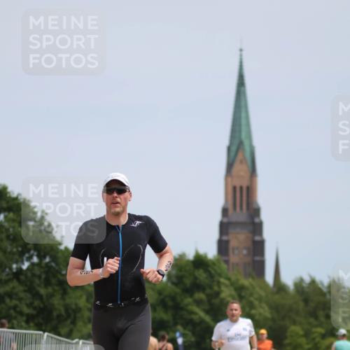 22.06.2025 - Viking Triathlon H.Heesch http://msf.ph/oto/8102647 22.06.2025 13:20:31 Laufen 427, 638 meine-sportfotos.de