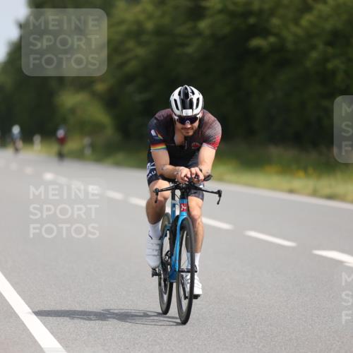 22.06.2025 - Viking Triathlon Yannick Fuchs http://msf.ph/oto/8102665 22.06.2025 11:26:32 Radfahren 61, 393, 488, 659 meine-sportfotos.de