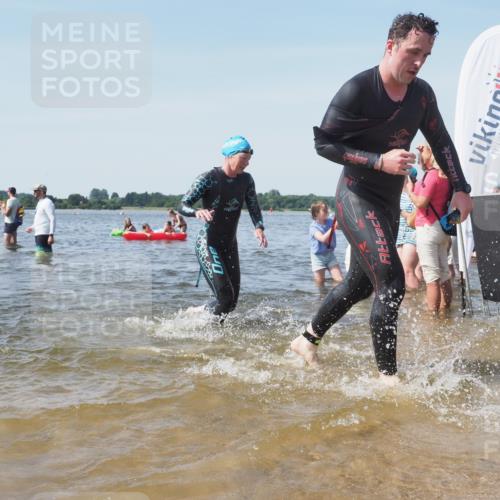 22.06.2025 - Viking Triathlon KatJ http://msf.ph/oto/8102671 22.06.2025 10:34:19 Schwimmen 46, 294, 297, 306, 430, 486, 520, 527, 618 meine-sportfotos.de