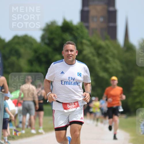 22.06.2025 - Viking Triathlon H.Heesch http://msf.ph/oto/8102673 22.06.2025 13:20:33 Laufen 427, 638 meine-sportfotos.de