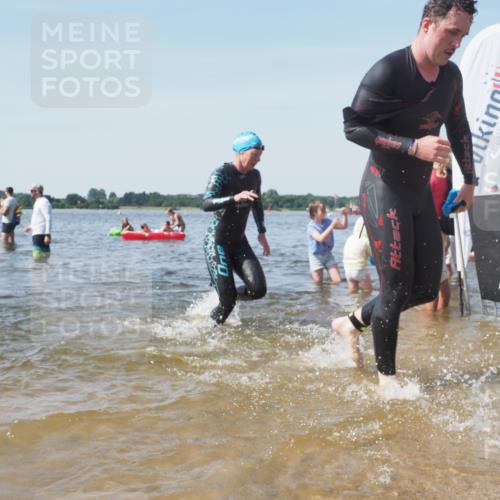 22.06.2025 - Viking Triathlon KatJ http://msf.ph/oto/8102683 22.06.2025 10:34:19 Schwimmen 46, 294, 297, 306, 430, 486, 520, 527, 618 meine-sportfotos.de