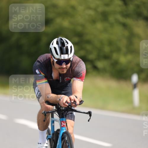 22.06.2025 - Viking Triathlon Yannick Fuchs http://msf.ph/oto/8102713 22.06.2025 11:26:32 Radfahren 61, 393, 488, 659 meine-sportfotos.de