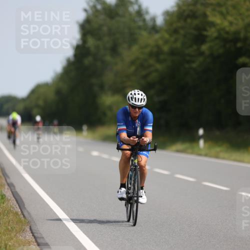 22.06.2025 - Viking Triathlon Yannick Fuchs http://msf.ph/oto/8102754 22.06.2025 11:26:40 Radfahren 59, 357, 393, 415, 488 meine-sportfotos.de