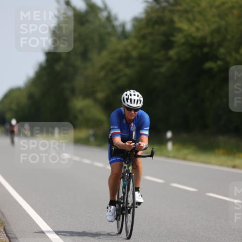 22.06.2025 - Viking Triathlon Yannick Fuchs http://msf.ph/oto/8102766 22.06.2025 11:26:40 Radfahren 59, 357, 393, 415, 488 meine-sportfotos.de