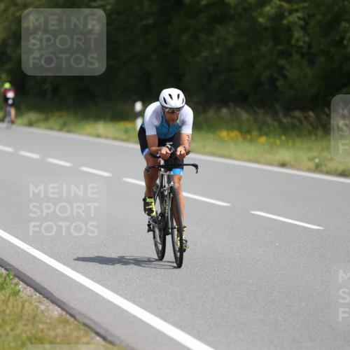 22.06.2025 - Viking Triathlon Yannick Fuchs http://msf.ph/oto/8102767 22.06.2025 12:05:40 Radfahren 47, 102, 145, 158, 176, 183, 368, 485, 543, 637, 652 meine-sportfotos.de