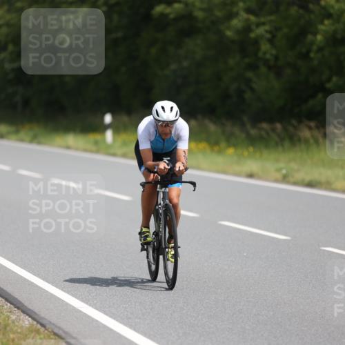 22.06.2025 - Viking Triathlon Yannick Fuchs http://msf.ph/oto/8102772 22.06.2025 12:05:40 Radfahren 47, 102, 145, 158, 176, 183, 368, 485, 543, 637, 652 meine-sportfotos.de
