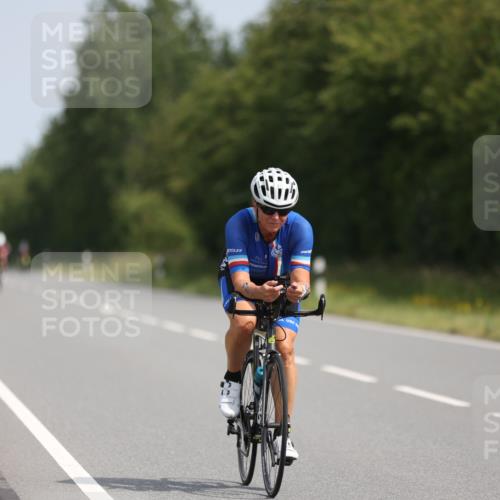 22.06.2025 - Viking Triathlon Yannick Fuchs http://msf.ph/oto/8102773 22.06.2025 11:26:40 Radfahren 59, 357, 393, 415, 488 meine-sportfotos.de