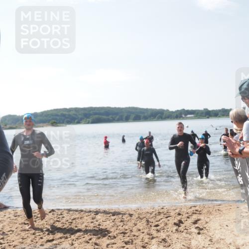 22.06.2025 - Viking Triathlon MichiJ http://msf.ph/oto/8102785 22.06.2025 10:46:11 Schwimmen 121, 144, 213, 217, 342, 525, 647 meine-sportfotos.de