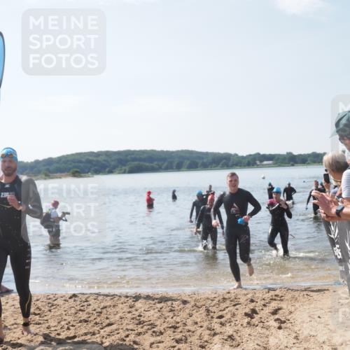 22.06.2025 - Viking Triathlon MichiJ http://msf.ph/oto/8102789 22.06.2025 10:46:11 Schwimmen 121, 144, 213, 217, 342, 525, 647 meine-sportfotos.de