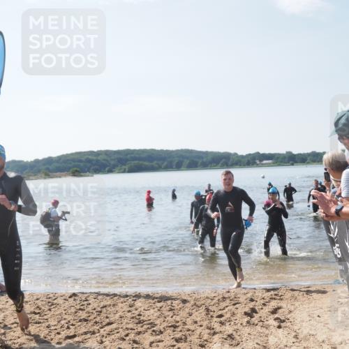 22.06.2025 - Viking Triathlon MichiJ http://msf.ph/oto/8102800 22.06.2025 10:46:12 Schwimmen 121, 144, 213, 217, 225, 342, 406, 525, 647 meine-sportfotos.de