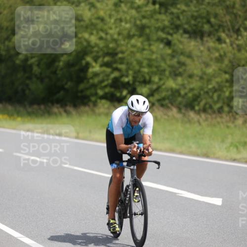 22.06.2025 - Viking Triathlon Yannick Fuchs http://msf.ph/oto/8102811 22.06.2025 12:05:41 Radfahren 47, 102, 145, 158, 176, 183, 368, 425, 485, 543, 637, 652 meine-sportfotos.de