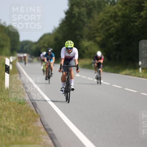 22.06.2025 - Viking Triathlon Yannick Fuchs http://msf.ph/oto/8102860 22.06.2025 11:26:46 Radfahren 59, 163, 176, 357, 386, 415, 485 meine-sportfotos.de