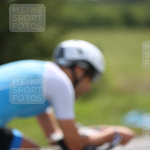 22.06.2025 - Viking Triathlon Yannick Fuchs http://msf.ph/oto/8102882 22.06.2025 12:05:43 Radfahren 47, 102, 145, 158, 176, 368, 387, 425, 485, 543, 637, 652 meine-sportfotos.de