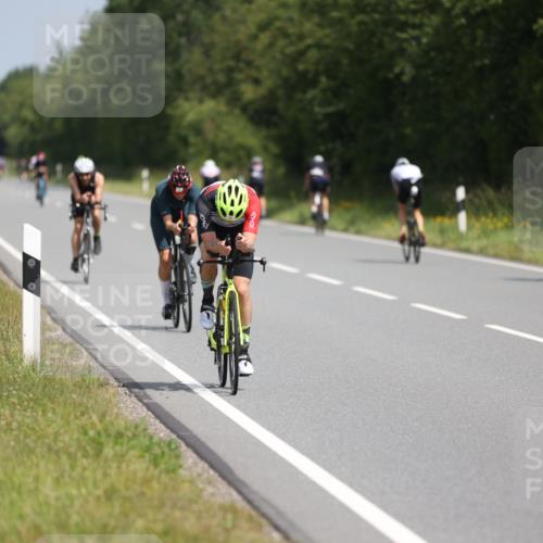 22.06.2025 - Viking Triathlon Yannick Fuchs http://msf.ph/oto/8102888 22.06.2025 12:05:50 Radfahren 20, 265, 387, 425, 543, 637 meine-sportfotos.de