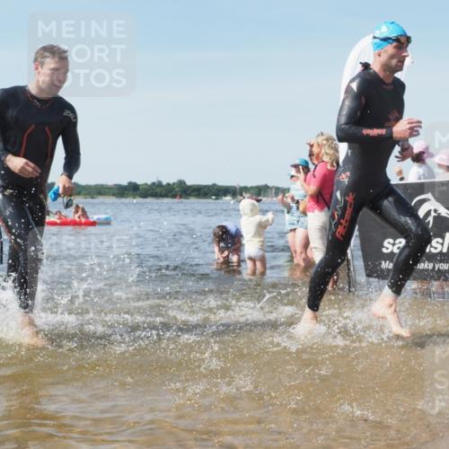 22.06.2025 - Viking Triathlon KatJ http://msf.ph/oto/8102893 22.06.2025 10:34:27 Schwimmen 294, 306, 341, 366, 430, 486, 520, 527, 546 meine-sportfotos.de