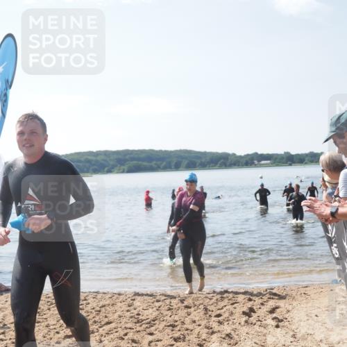 22.06.2025 - Viking Triathlon MichiJ http://msf.ph/oto/8102897 22.06.2025 10:46:14 Schwimmen 121, 144, 213, 217, 225, 406, 525, 647 meine-sportfotos.de