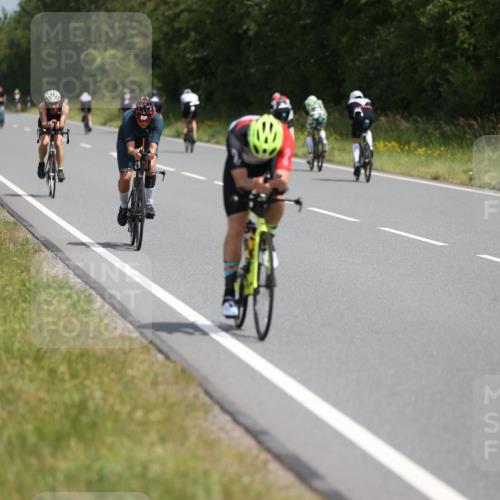 22.06.2025 - Viking Triathlon Yannick Fuchs http://msf.ph/oto/8102906 22.06.2025 12:05:51 Radfahren 20, 265, 387, 425, 543, 637 meine-sportfotos.de