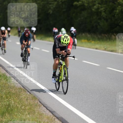 22.06.2025 - Viking Triathlon Yannick Fuchs http://msf.ph/oto/8102912 22.06.2025 12:05:52 Radfahren 20, 265, 387, 425, 543, 637 meine-sportfotos.de