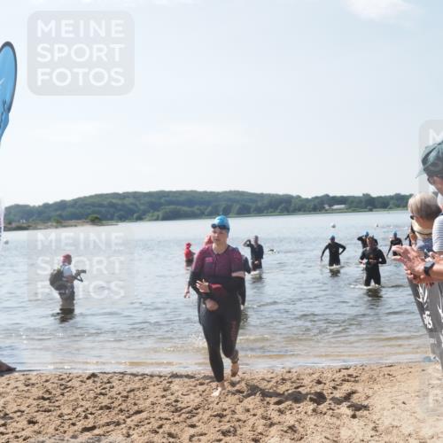 22.06.2025 - Viking Triathlon MichiJ http://msf.ph/oto/8102927 22.06.2025 10:46:15 Schwimmen 121, 144, 213, 225, 406, 525, 647 meine-sportfotos.de