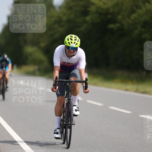22.06.2025 - Viking Triathlon Yannick Fuchs http://msf.ph/oto/8102930 22.06.2025 11:26:48 Radfahren 59, 163, 176, 357, 386, 415, 485 meine-sportfotos.de