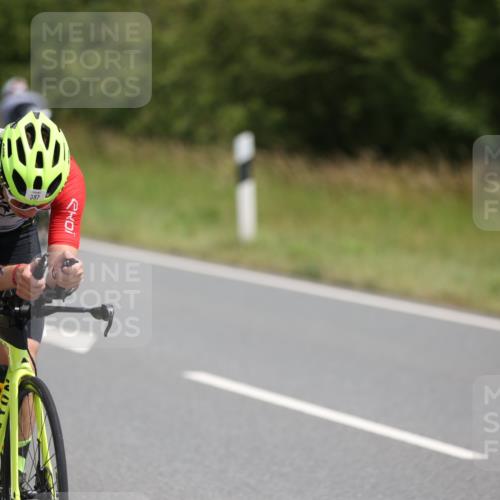 22.06.2025 - Viking Triathlon Yannick Fuchs http://msf.ph/oto/8102941 22.06.2025 12:05:53 Radfahren 20, 88, 265, 387, 425, 637 meine-sportfotos.de
