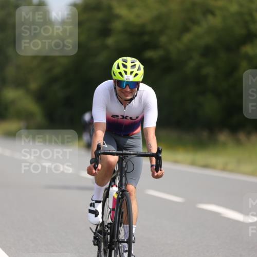 22.06.2025 - Viking Triathlon Yannick Fuchs http://msf.ph/oto/8102943 22.06.2025 11:26:48 Radfahren 59, 163, 176, 357, 386, 415, 485 meine-sportfotos.de