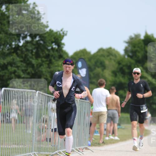 22.06.2025 - Viking Triathlon H.Heesch http://msf.ph/oto/8102945 22.06.2025 13:20:51 Laufen 46, 266, 526, 603, 604 meine-sportfotos.de