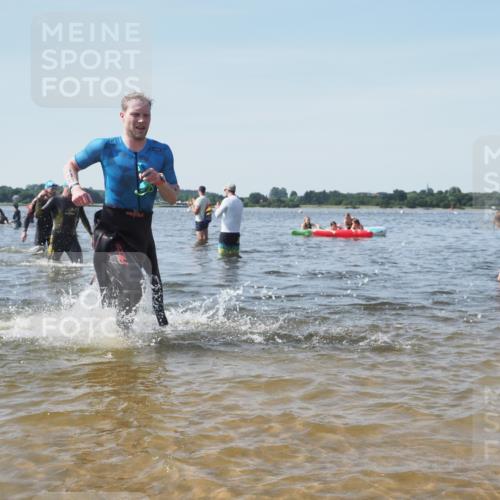 22.06.2025 - Viking Triathlon KatJ http://msf.ph/oto/8102963 22.06.2025 10:34:30 Schwimmen 247, 294, 306, 341, 366, 430, 486, 520, 546 meine-sportfotos.de