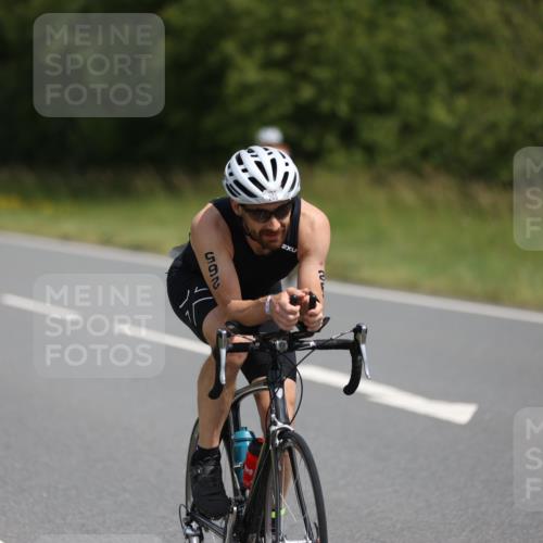 22.06.2025 - Viking Triathlon Yannick Fuchs http://msf.ph/oto/8102965 22.06.2025 12:05:55 Radfahren 20, 88, 177, 265, 304, 387, 425, 456 meine-sportfotos.de