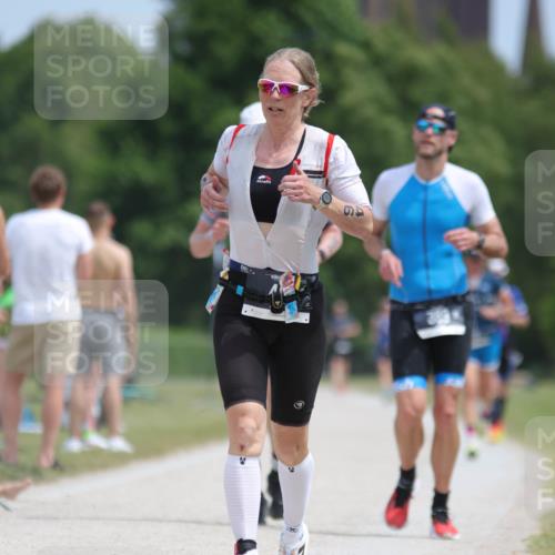 22.06.2025 - Viking Triathlon H.Heesch http://msf.ph/oto/8102977 22.06.2025 13:20:54 Laufen 46, 266, 334, 389, 526, 604 meine-sportfotos.de