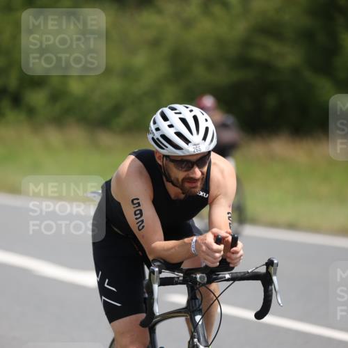 22.06.2025 - Viking Triathlon Yannick Fuchs http://msf.ph/oto/8102978 22.06.2025 12:05:56 Radfahren 20, 88, 134, 177, 265, 304, 387, 447, 456 meine-sportfotos.de