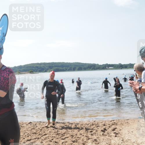 22.06.2025 - Viking Triathlon MichiJ http://msf.ph/oto/8102996 22.06.2025 10:46:17 Schwimmen 121, 144, 213, 225, 406, 525, 647 meine-sportfotos.de