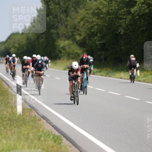 22.06.2025 - Viking Triathlon Yannick Fuchs http://msf.ph/oto/8103040 22.06.2025 12:05:59 Radfahren 70, 88, 134, 177, 265, 300, 304, 447, 456 meine-sportfotos.de