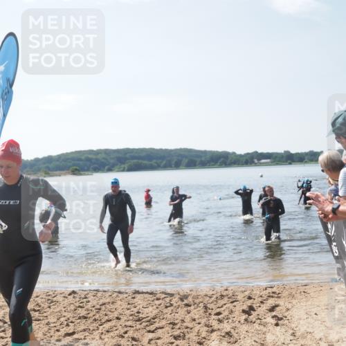 22.06.2025 - Viking Triathlon MichiJ http://msf.ph/oto/8103047 22.06.2025 10:46:19 Schwimmen 121, 144, 213, 225, 406, 647 meine-sportfotos.de