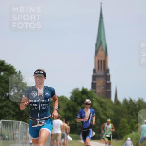 22.06.2025 - Viking Triathlon H.Heesch http://msf.ph/oto/8103053 22.06.2025 13:21:04 Laufen 17, 248, 286, 334, 389 meine-sportfotos.de