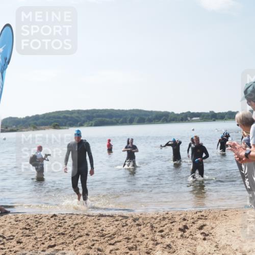 22.06.2025 - Viking Triathlon MichiJ http://msf.ph/oto/8103080 22.06.2025 10:46:20 Schwimmen 60, 121, 144, 213, 225, 406 meine-sportfotos.de