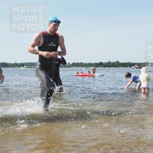 22.06.2025 - Viking Triathlon KatJ http://msf.ph/oto/8103120 22.06.2025 10:34:35 Schwimmen 114, 247, 284, 306, 323, 341, 366, 430, 520, 546, 550 meine-sportfotos.de