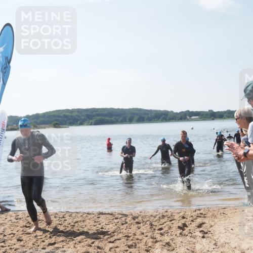 22.06.2025 - Viking Triathlon MichiJ http://msf.ph/oto/8103137 22.06.2025 10:46:22 Schwimmen 60, 121, 144, 213, 225, 406 meine-sportfotos.de