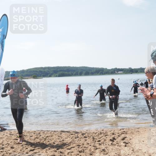 22.06.2025 - Viking Triathlon MichiJ http://msf.ph/oto/8103148 22.06.2025 10:46:22 Schwimmen 60, 121, 144, 213, 225, 406 meine-sportfotos.de