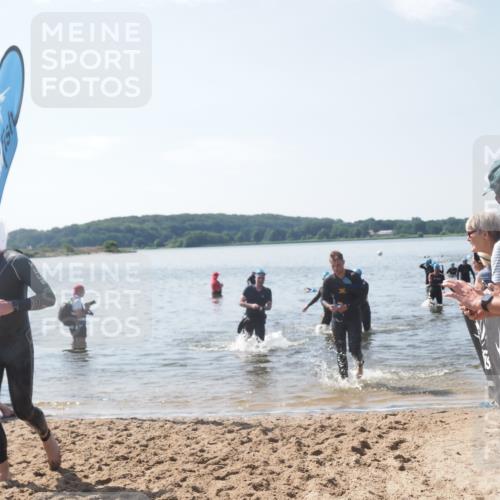 22.06.2025 - Viking Triathlon MichiJ http://msf.ph/oto/8103166 22.06.2025 10:46:23 Schwimmen 60, 121, 144, 213, 225, 406 meine-sportfotos.de