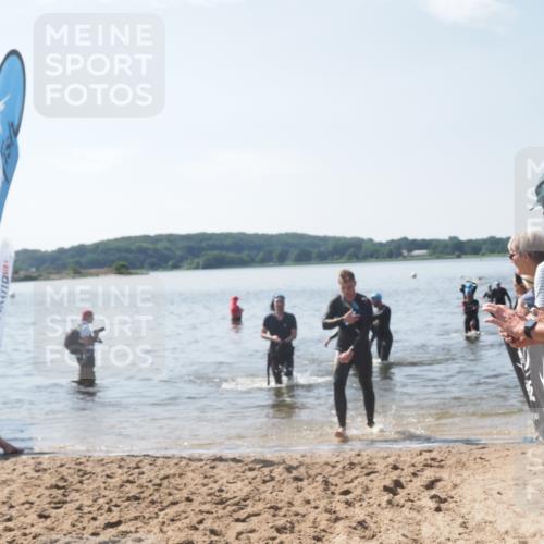 22.06.2025 - Viking Triathlon MichiJ http://msf.ph/oto/8103191 22.06.2025 10:46:24 Schwimmen 60, 121, 144, 213, 225, 406 meine-sportfotos.de